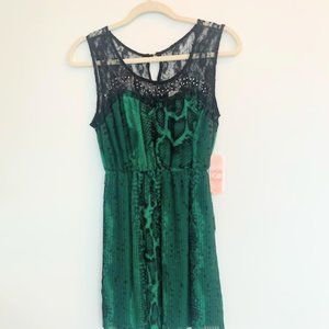 Gianni Bini Size 3  Green and Black dress.=